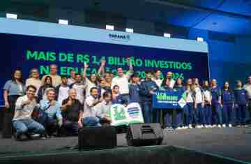  Ratinho Junior anuncia pacote de investimentos e uniformes para toda a rede estadual de educação 